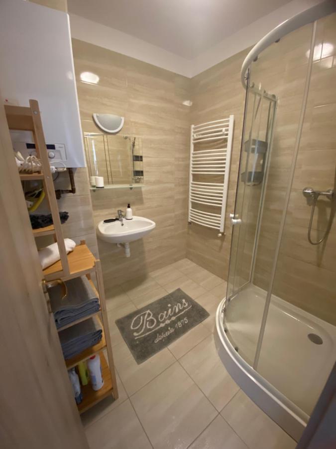 Lexi Family Apartman Apartment ไฮจ์ดุสโซบอสโล ภายนอก รูปภาพ