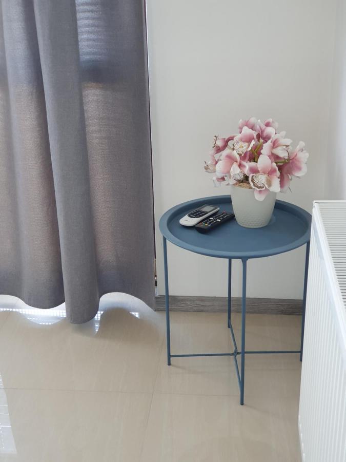 Lexi Family Apartman Apartment ไฮจ์ดุสโซบอสโล ภายนอก รูปภาพ